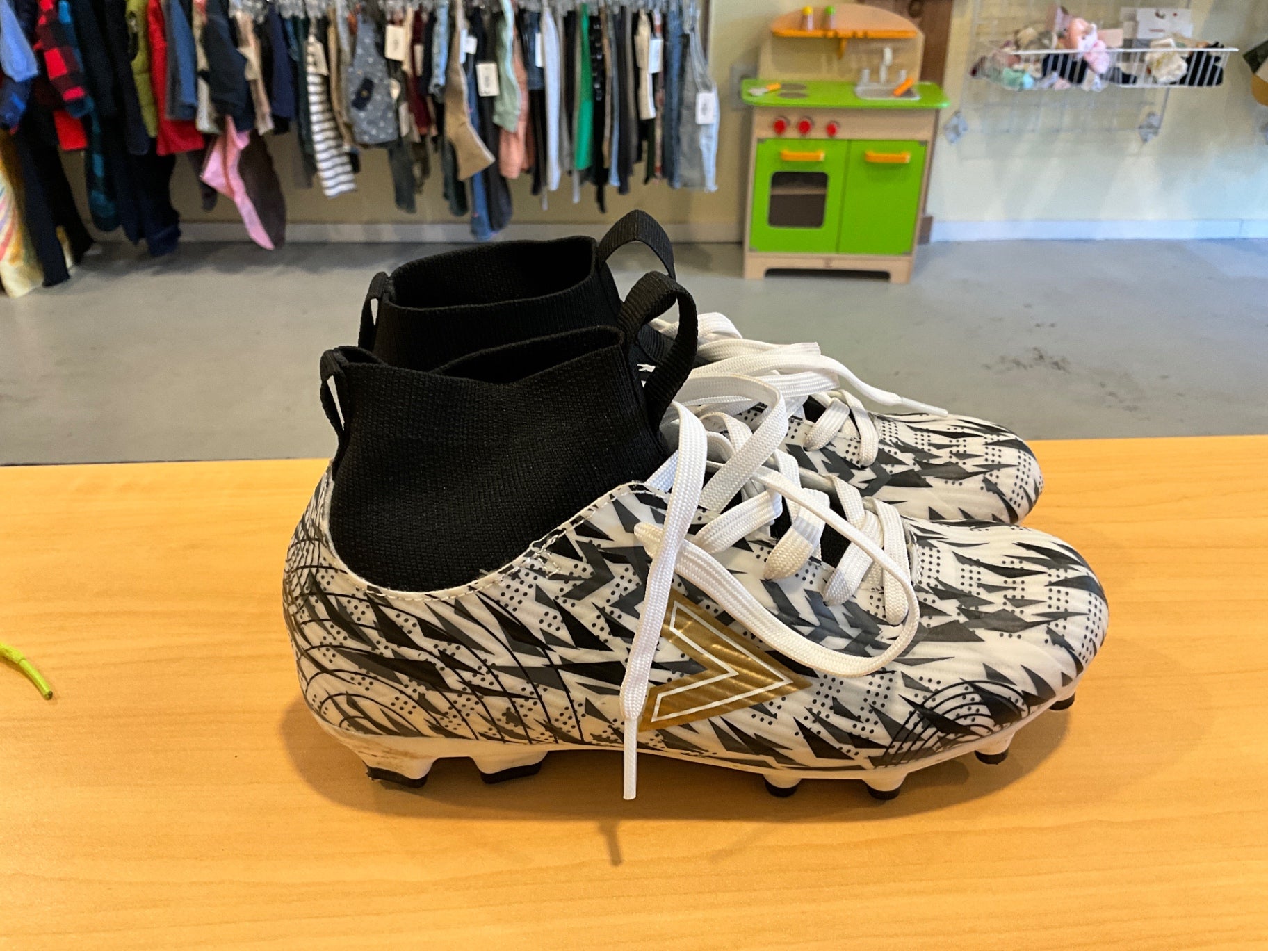 Mitre Cleats | Size Big Kids 3