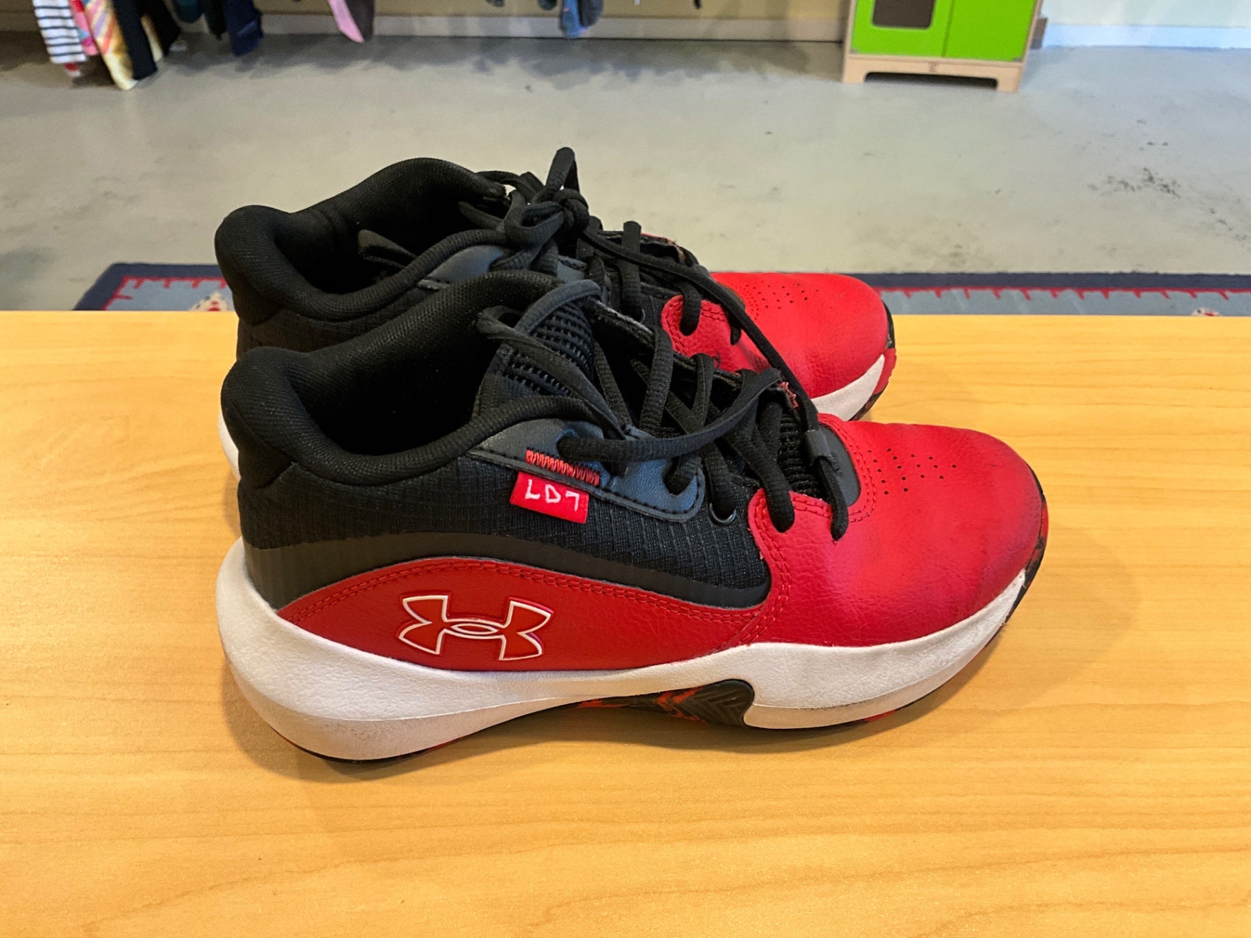Under Armour Sneakers | Size Big Kids 3.5