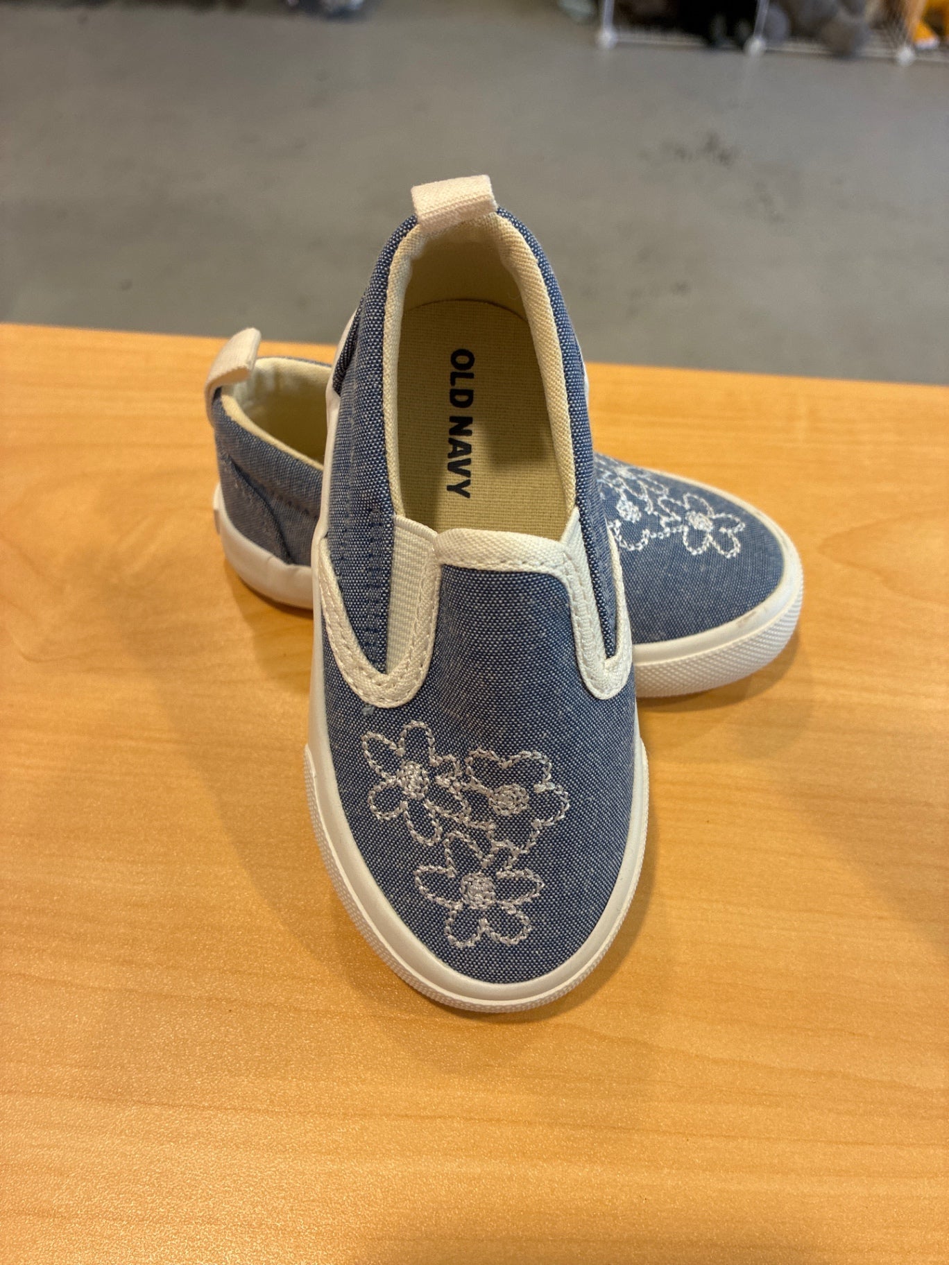 Old Navy Sneakers | Size Little Kids 5