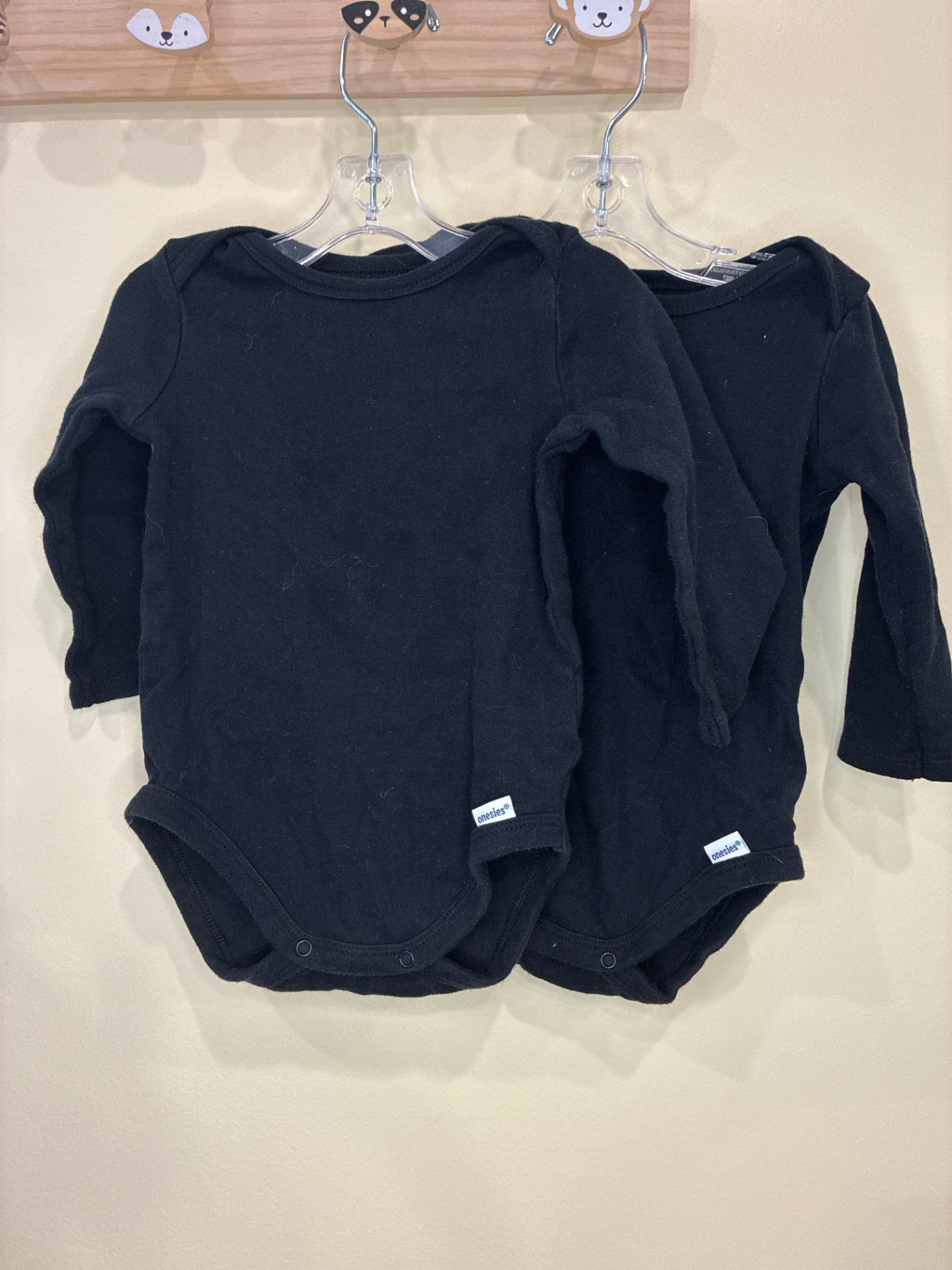 Gerber Bodysuits | Size 6-9 months