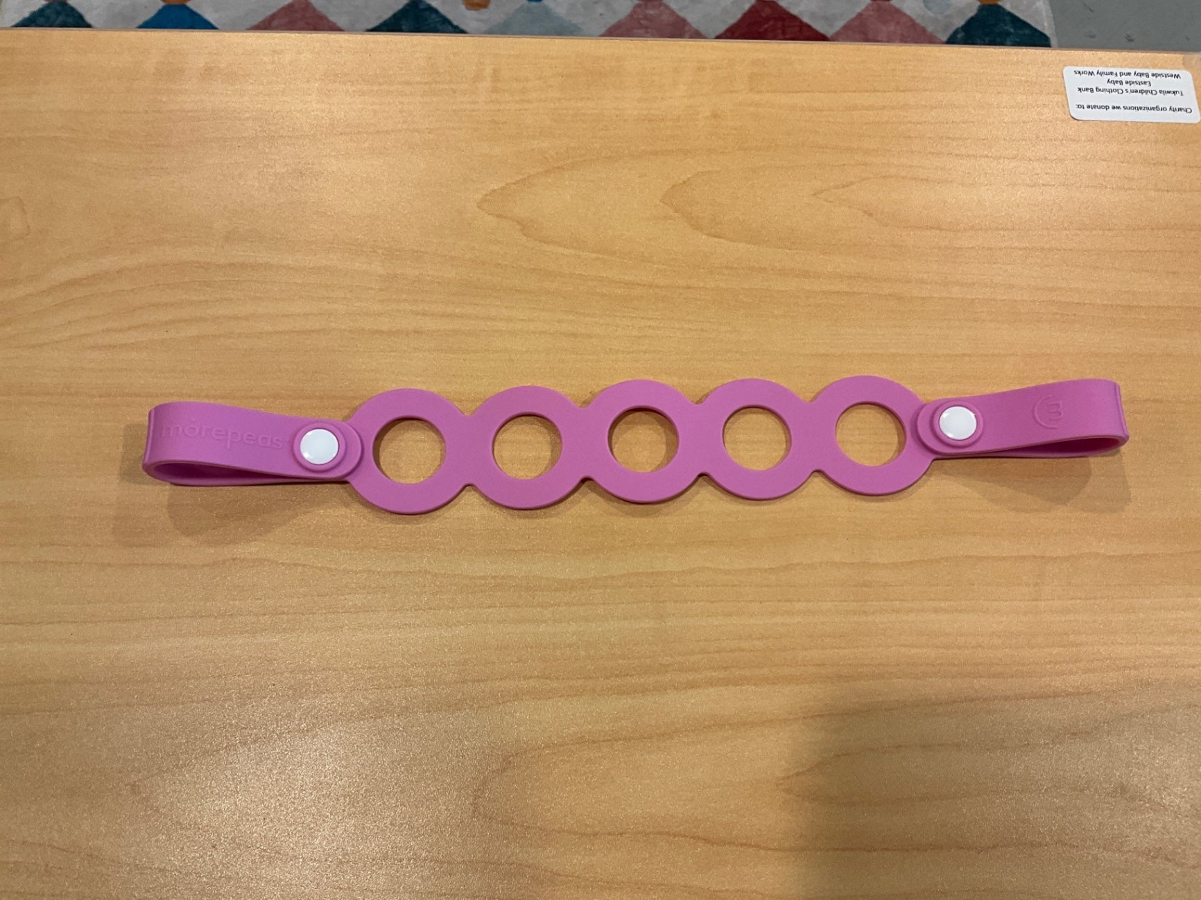 Morepeas | NWOT On the Go Tether