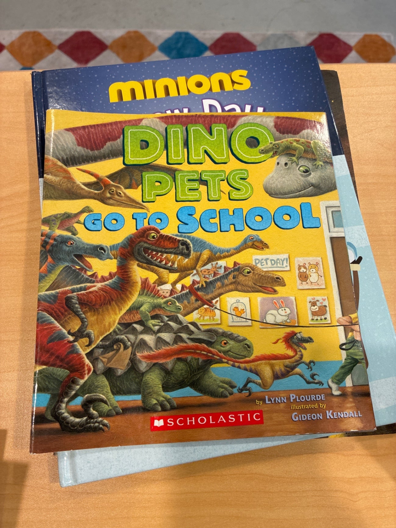 Dino Pets Go to School
