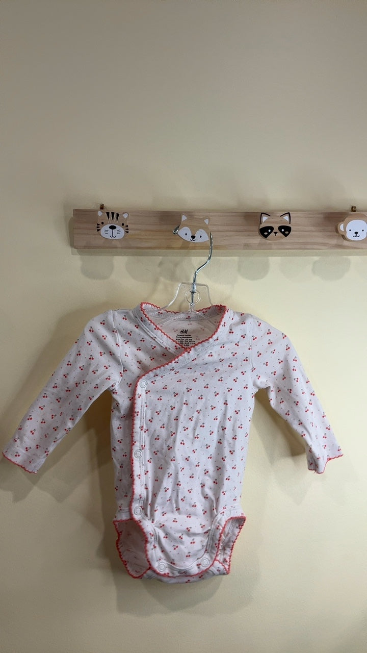 H&M Bodysuit | Size Newborn