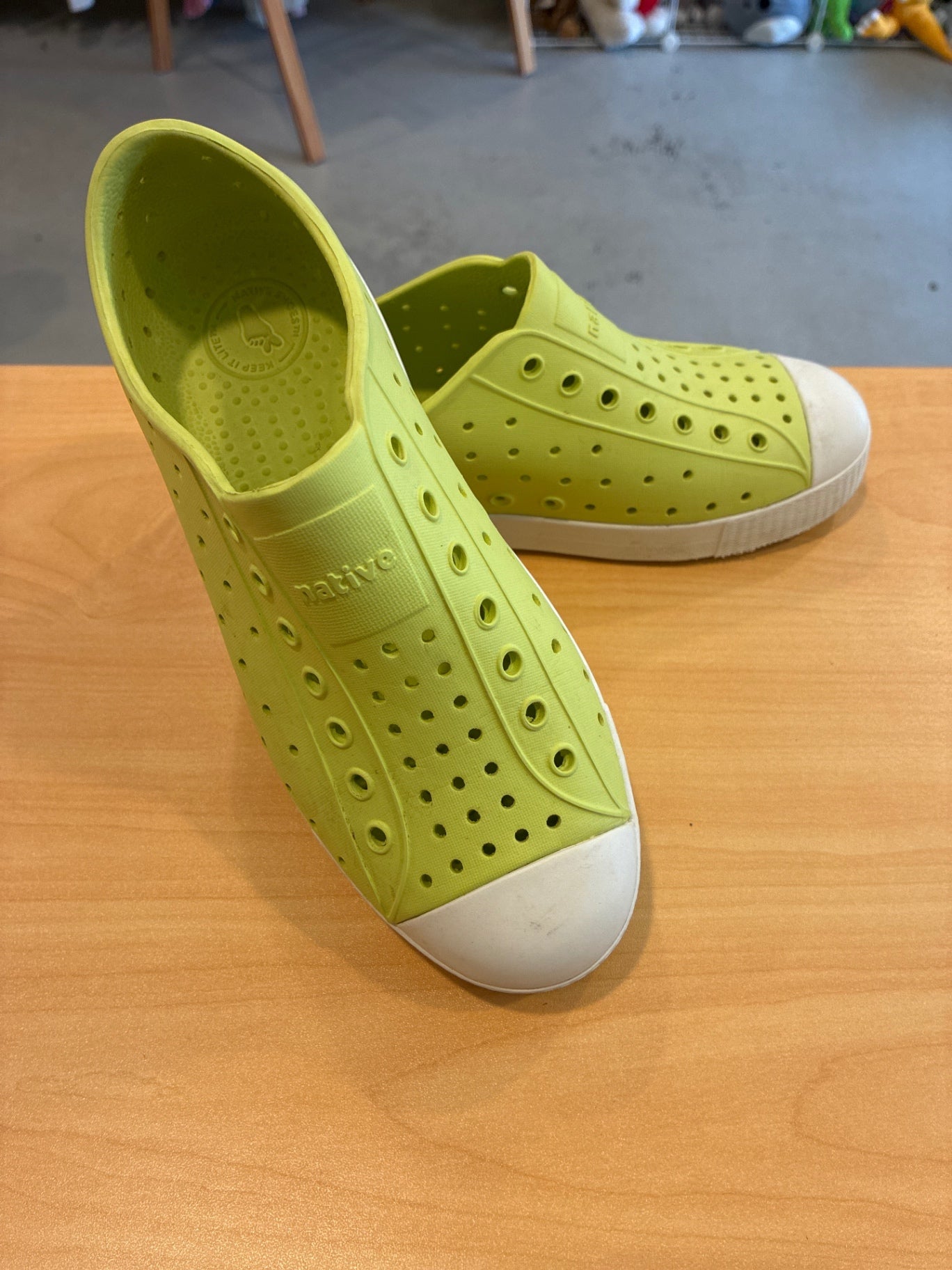 Native Sneakers | Size Big Kids 3