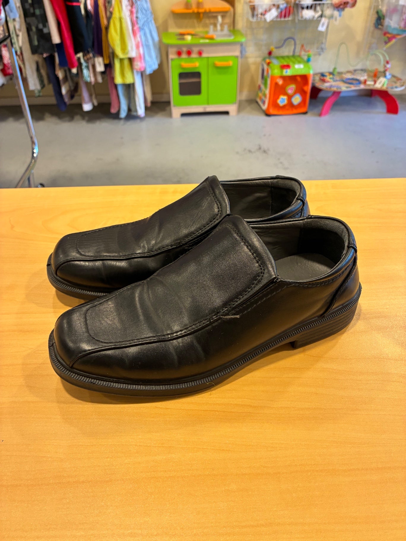 Deerstag Shoes | Size Men’s 5.5
