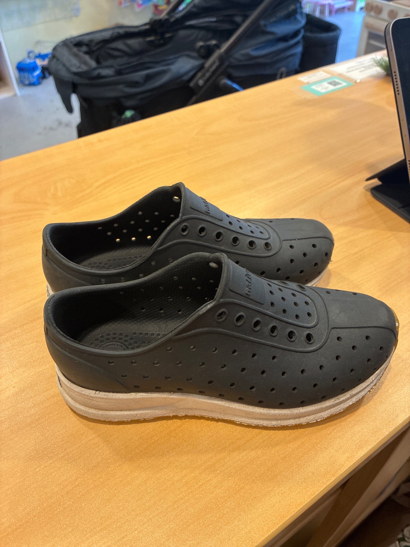 Native Shoes | Size Big Kids 1