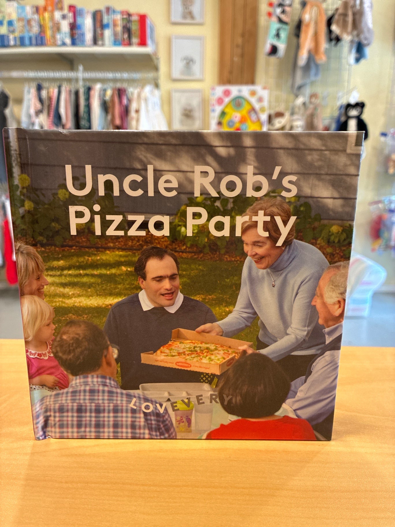 Lovevery | Uncle Rob’s Pizza Party