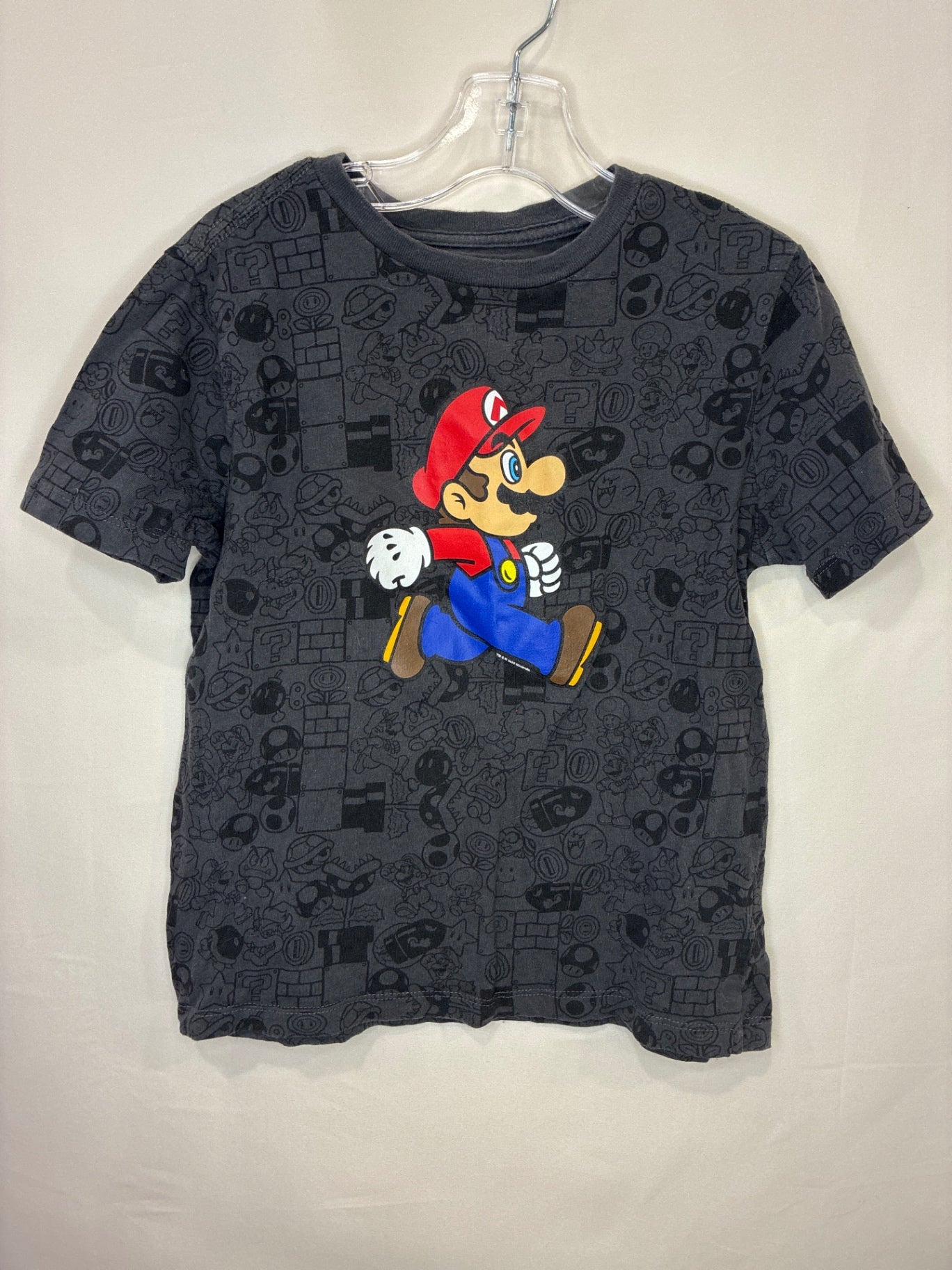 Old Navy T-Shirt | Size 6-7