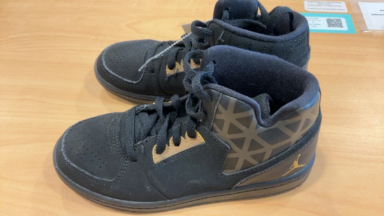 Nike Air Jordan Sneakers | Size Little Kids 13