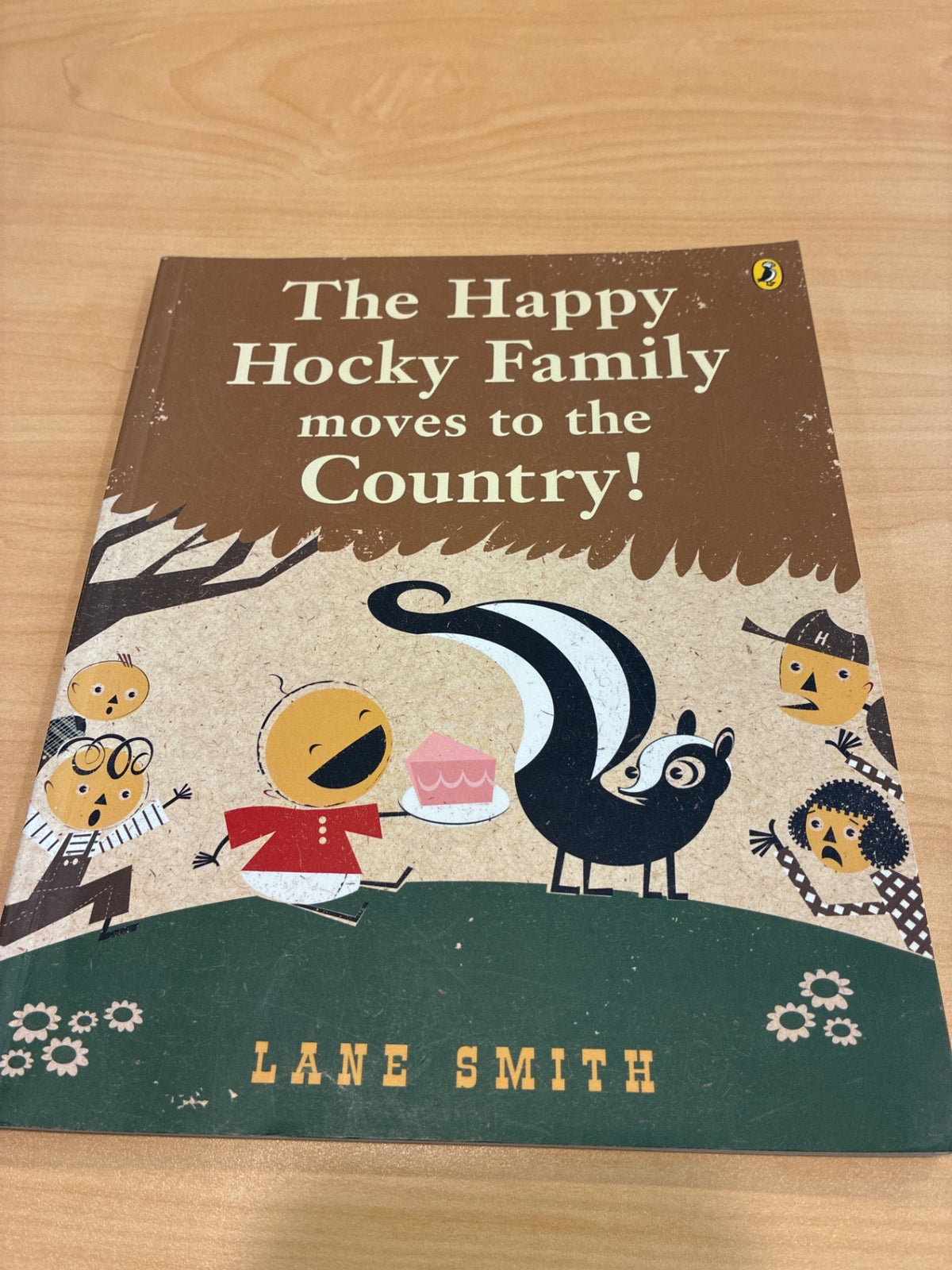 The Happy Hocky Family moves to the Country!
