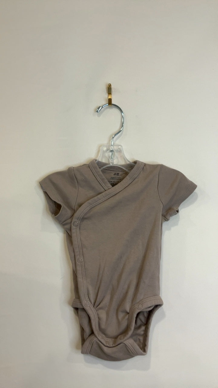 H&M Bodysuit | Size 0-3 months