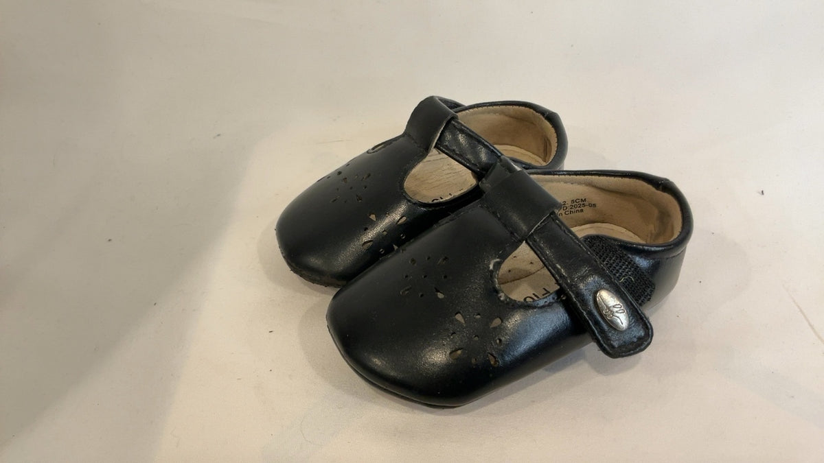 Felix & Flora Mary Janes | Size
