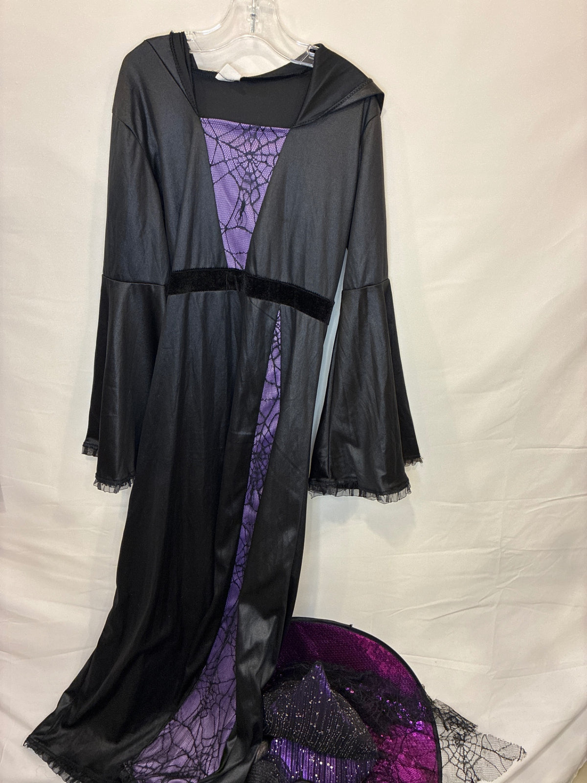 Spirit Halloween Witch Costume | Size Medium