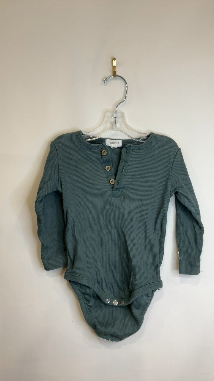newbie Bodysuit | 6-9 months