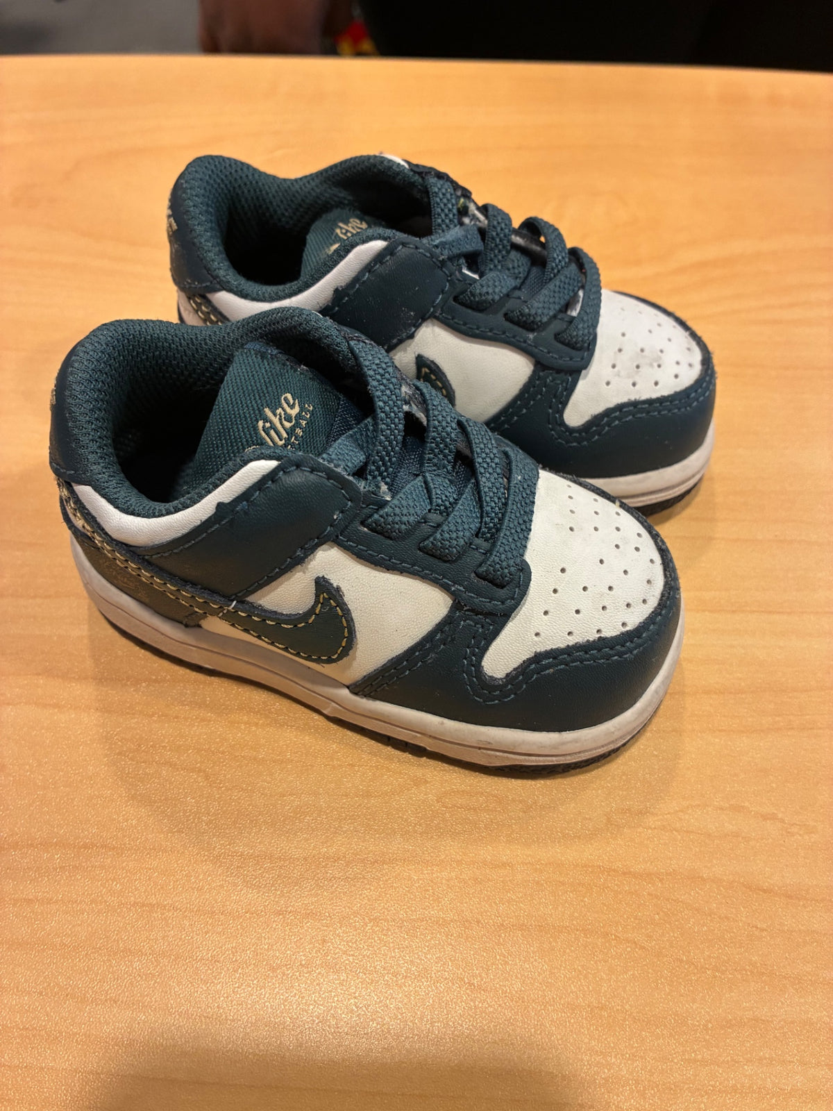 Nike Dunk Low Sneakers | Little Kids 4