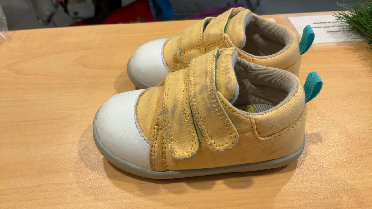 Ten Little Sneakers | Little Kids 5