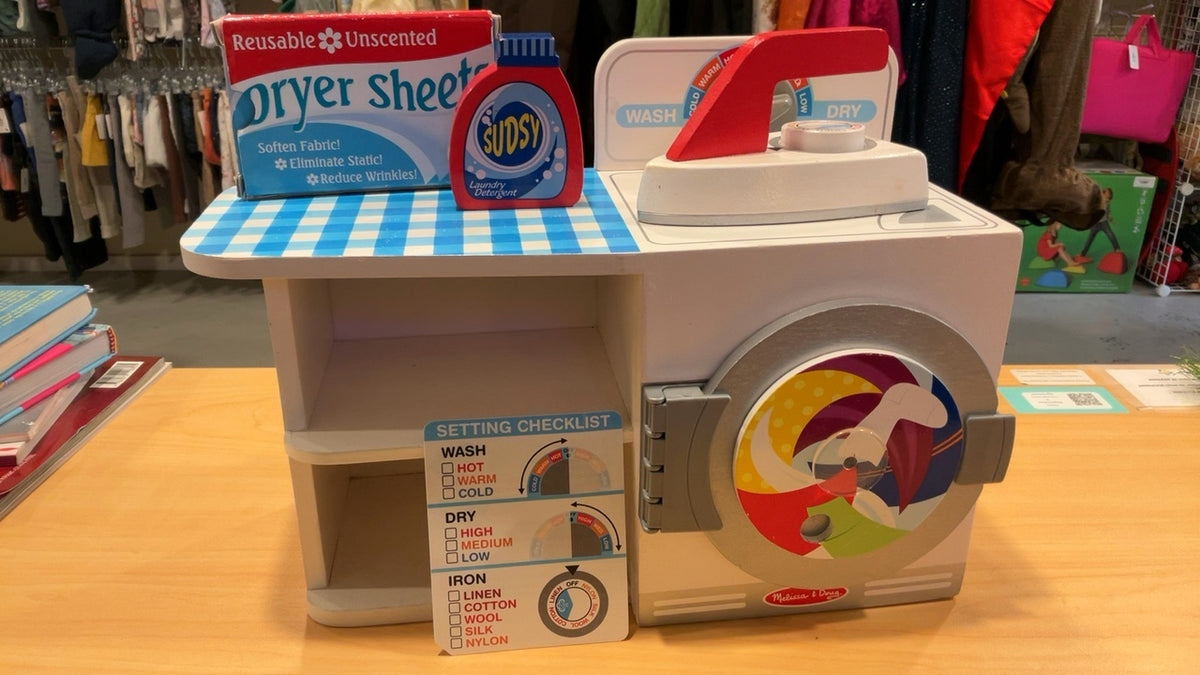 Melissa & Doug | Wash, Dry & Iron Play Set