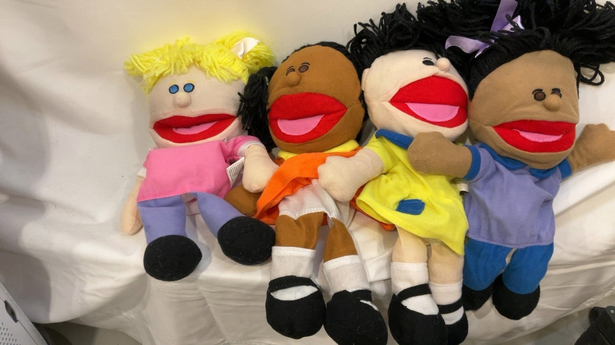 14" Happy Kids Multicultural Hand Puppets Set