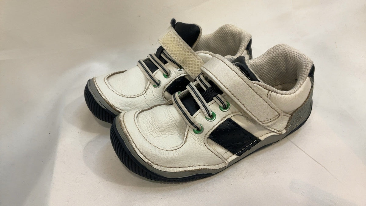 Stride Rite Sneakers | Little Kids 9