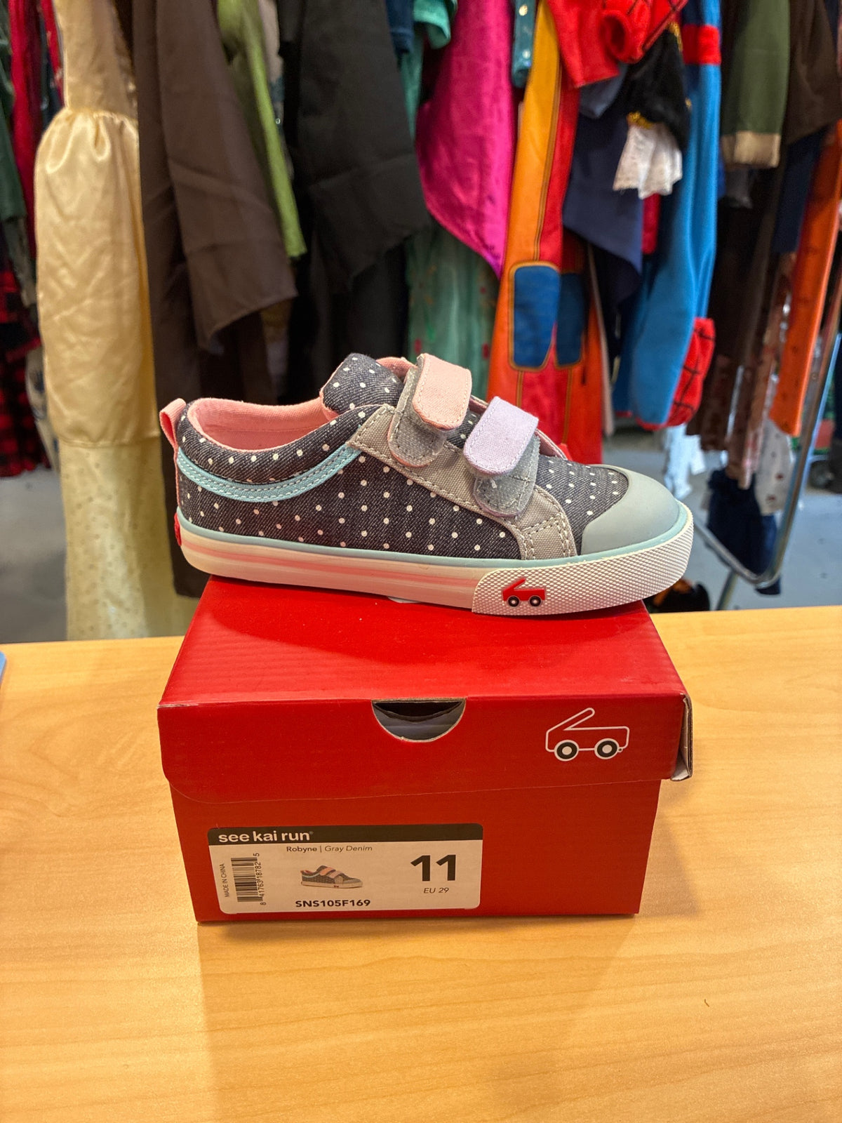 See Kai Run Sneakers NIB | Little Kids 11